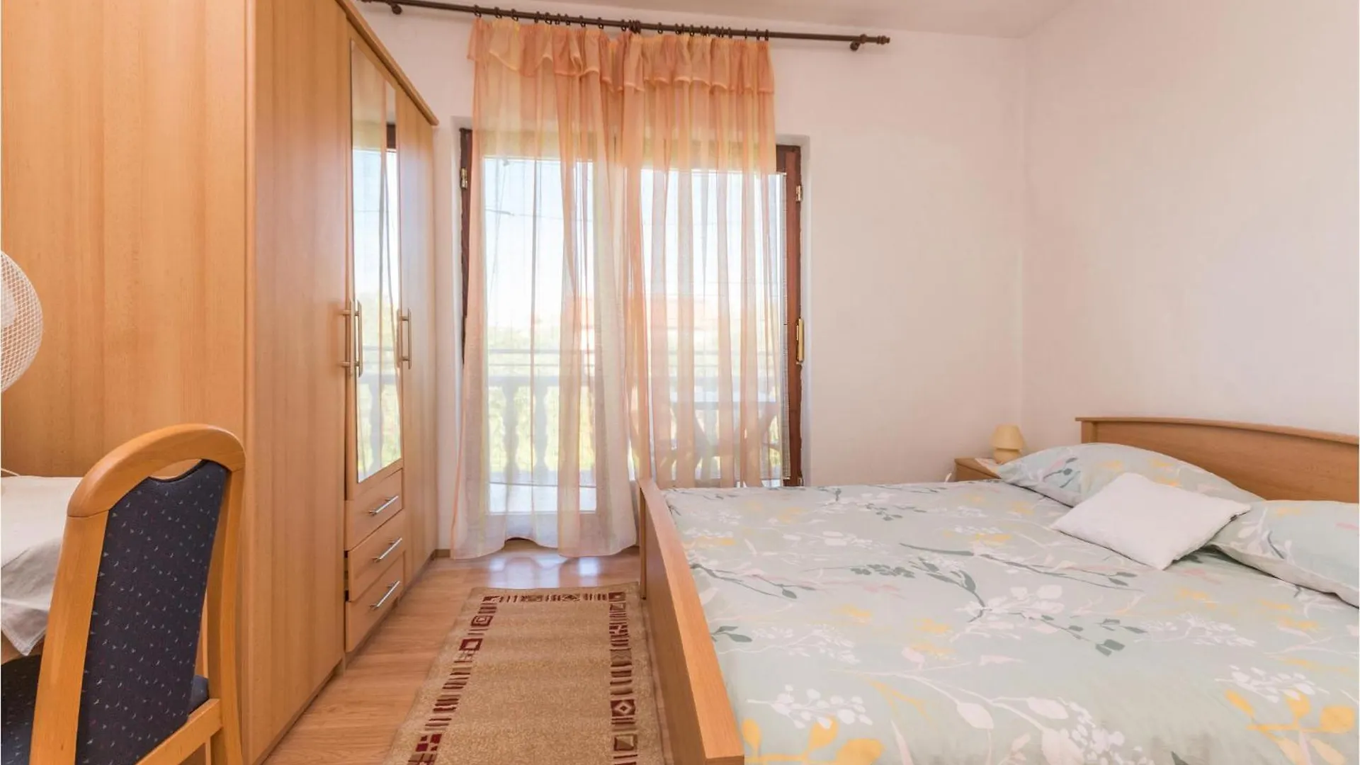 Nice Home In Sukosan With Kitchen