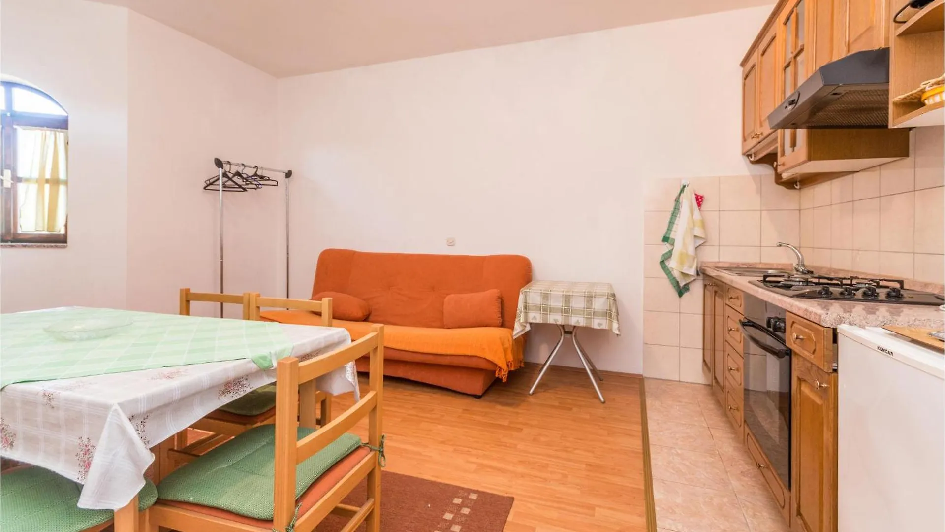 Nice Home In Sukosan With Kitchen Holiday home